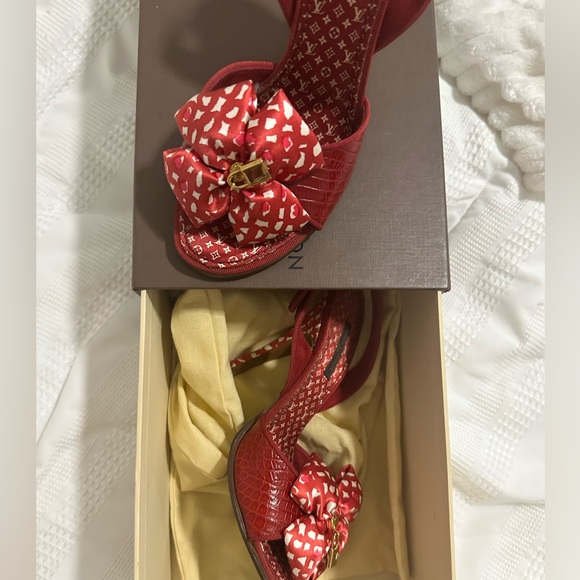 authentic Louis Vuitton heels sz 36 - Picture 2 of 5